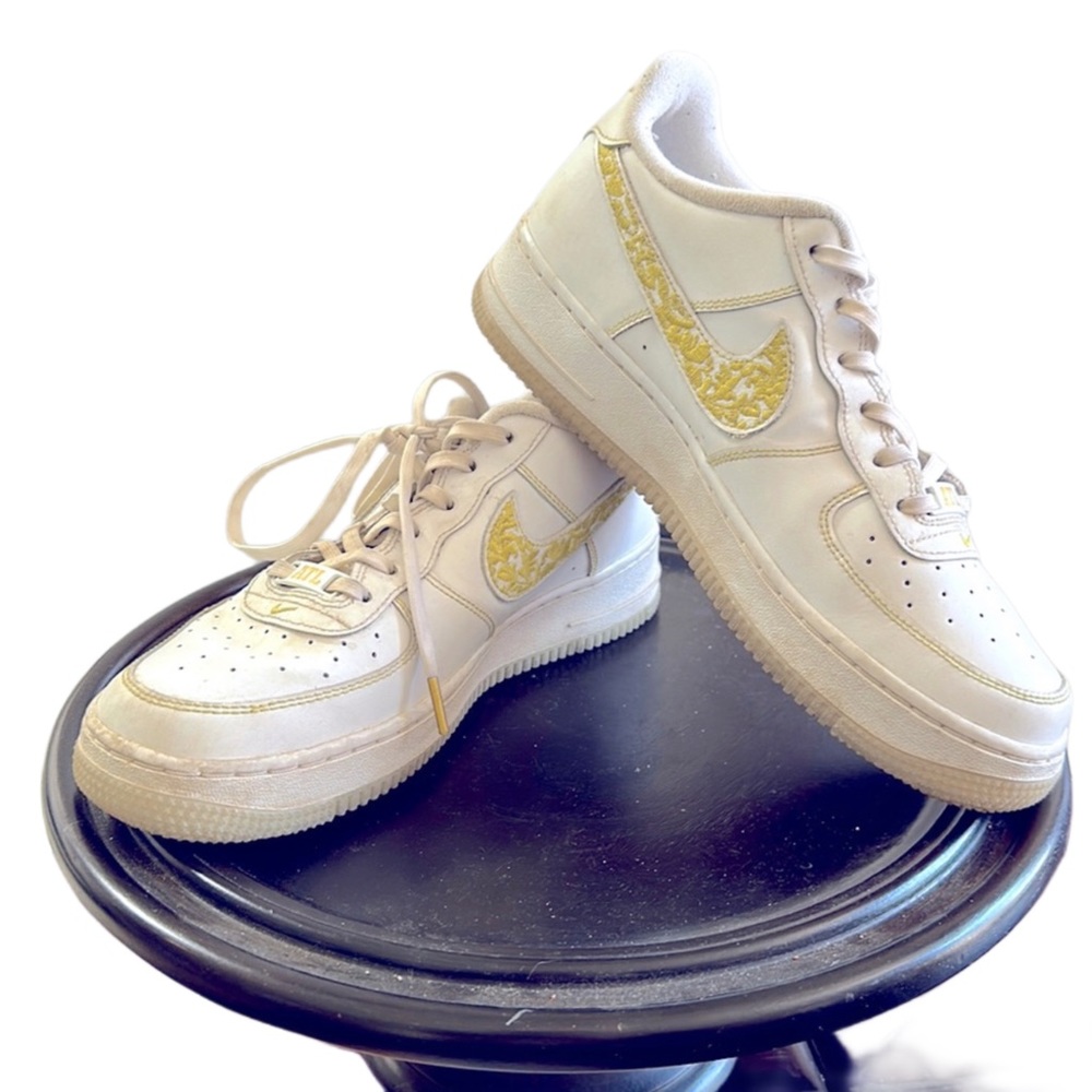 Nike Kids' White & Yellow Patterned Swoosh Sneakers